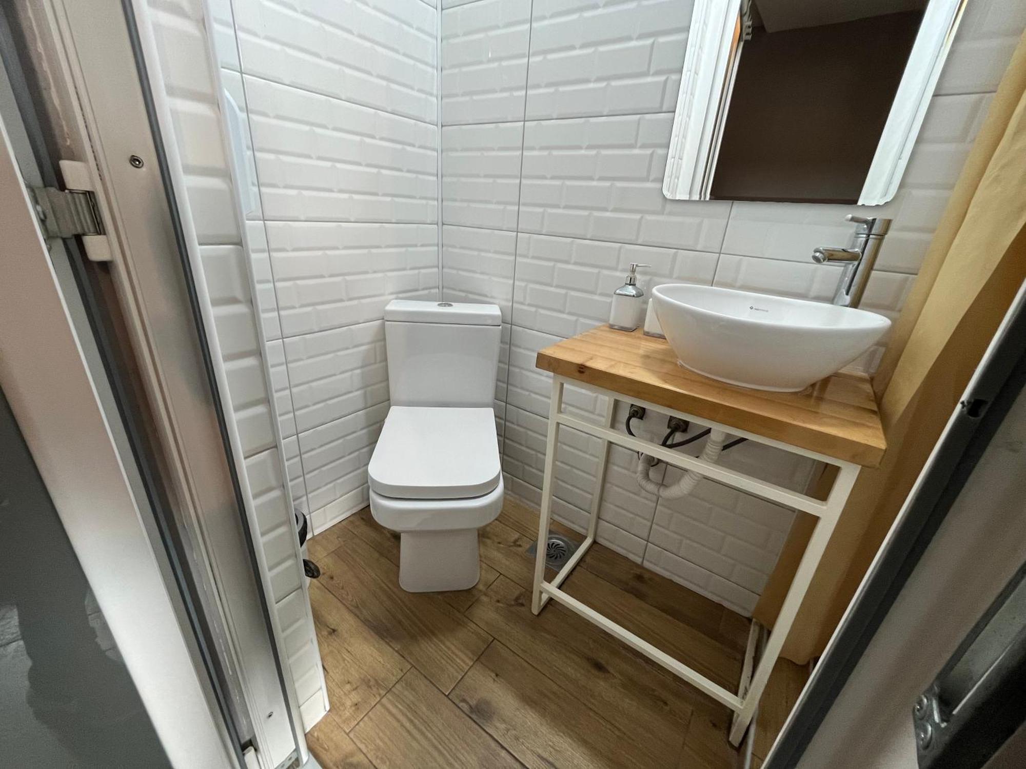Mickitos Urban Hostel Skopje Phòng bức ảnh